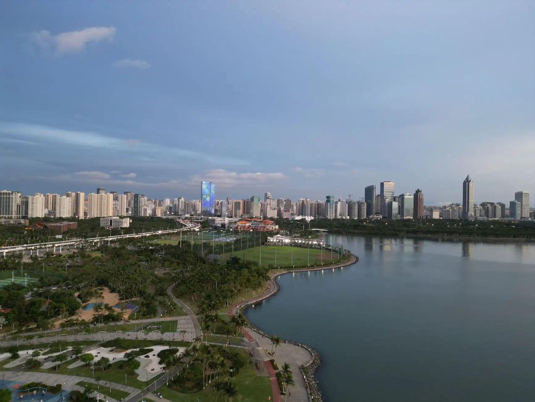 商贸流通业数字化转型路径与供应链协同管理实践